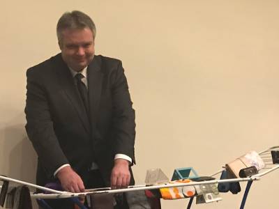 ... und der Geldbeutel leer.